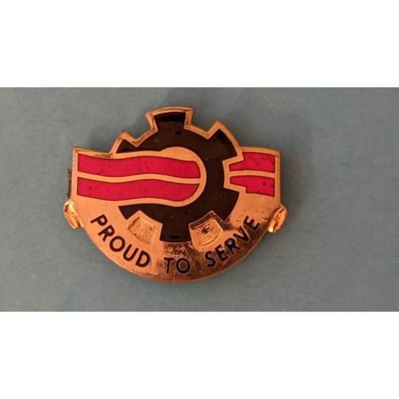 MILITARY INSIGNIA CREST DUI Pin 240TH QUARTERMASTER PROUD TO SERVE NS Meyer - Picture 1 of 3